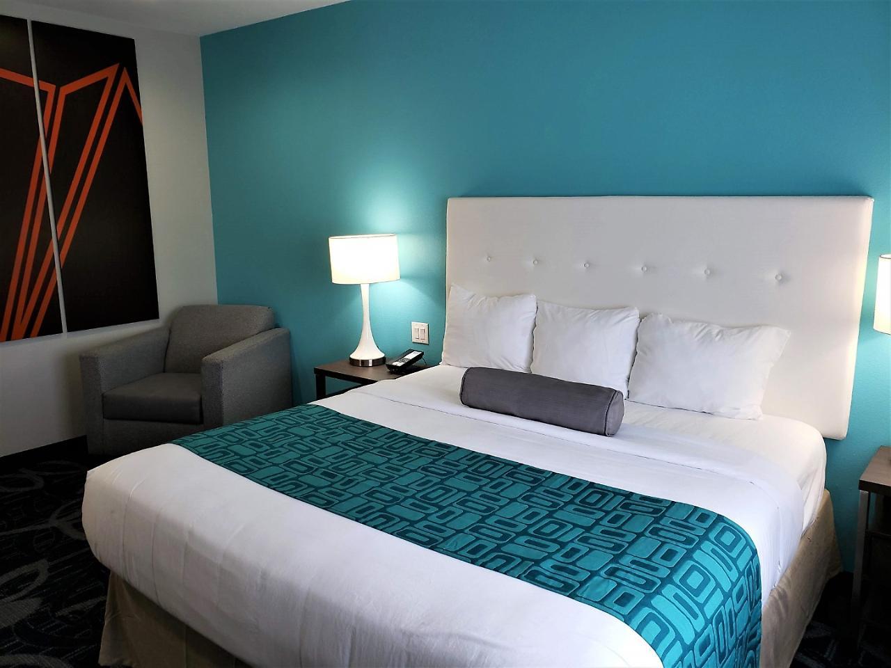 Americas Best Value Inn Houston Willowbrook Exterior photo