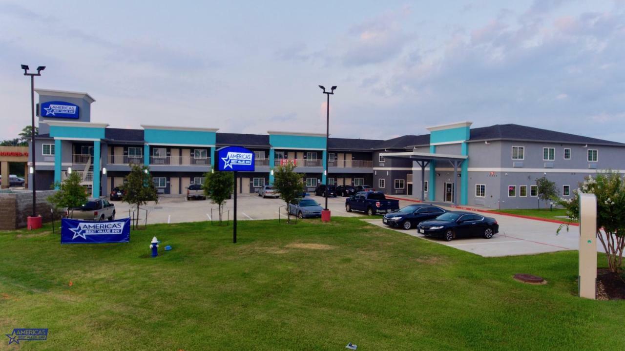Americas Best Value Inn Houston Willowbrook Exterior photo